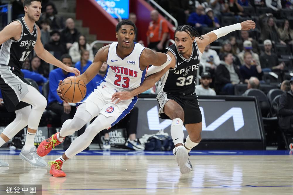 了球队的边 了球队的边