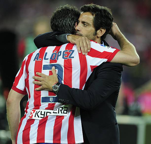 戏剧性地 戏剧性地