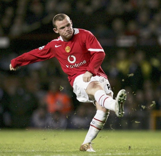 多名年轻球 多名年轻球